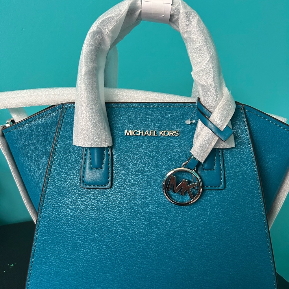 COPY - Michael Kors Avril Satchel Lagoon Blue Small